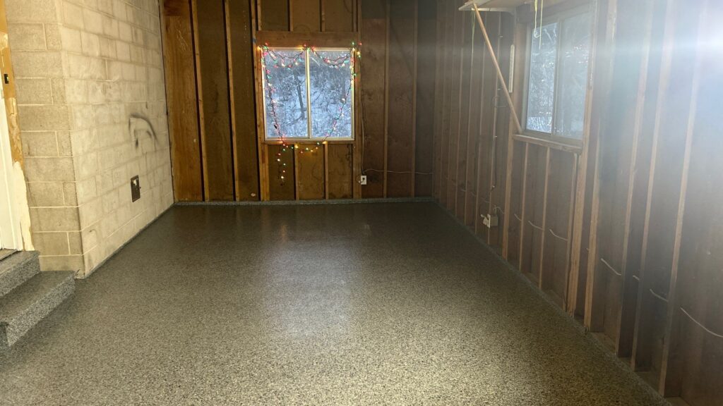 Silverton Flake Garage Floor Coating - South Ogden, Utah