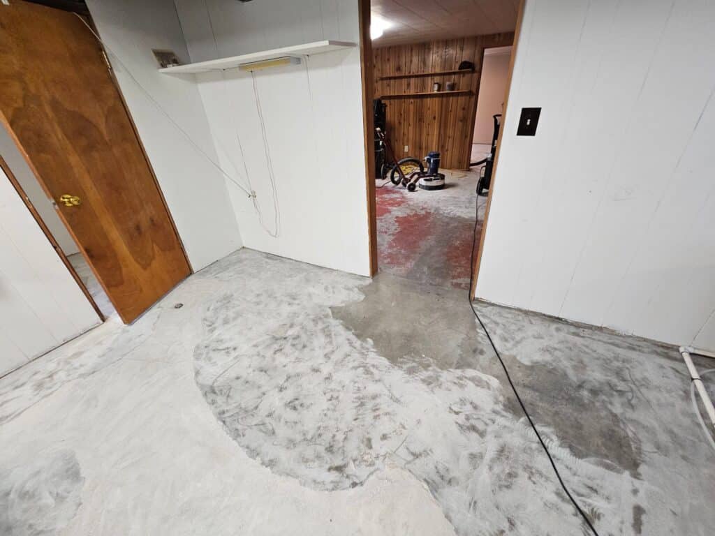 Slate Flaked Basement Floor Coating - Malad City, Idaho