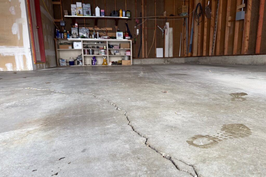 Why Polyaspartic Coatings Work So Well to Combat Freeze-Thaw Cycle Damage